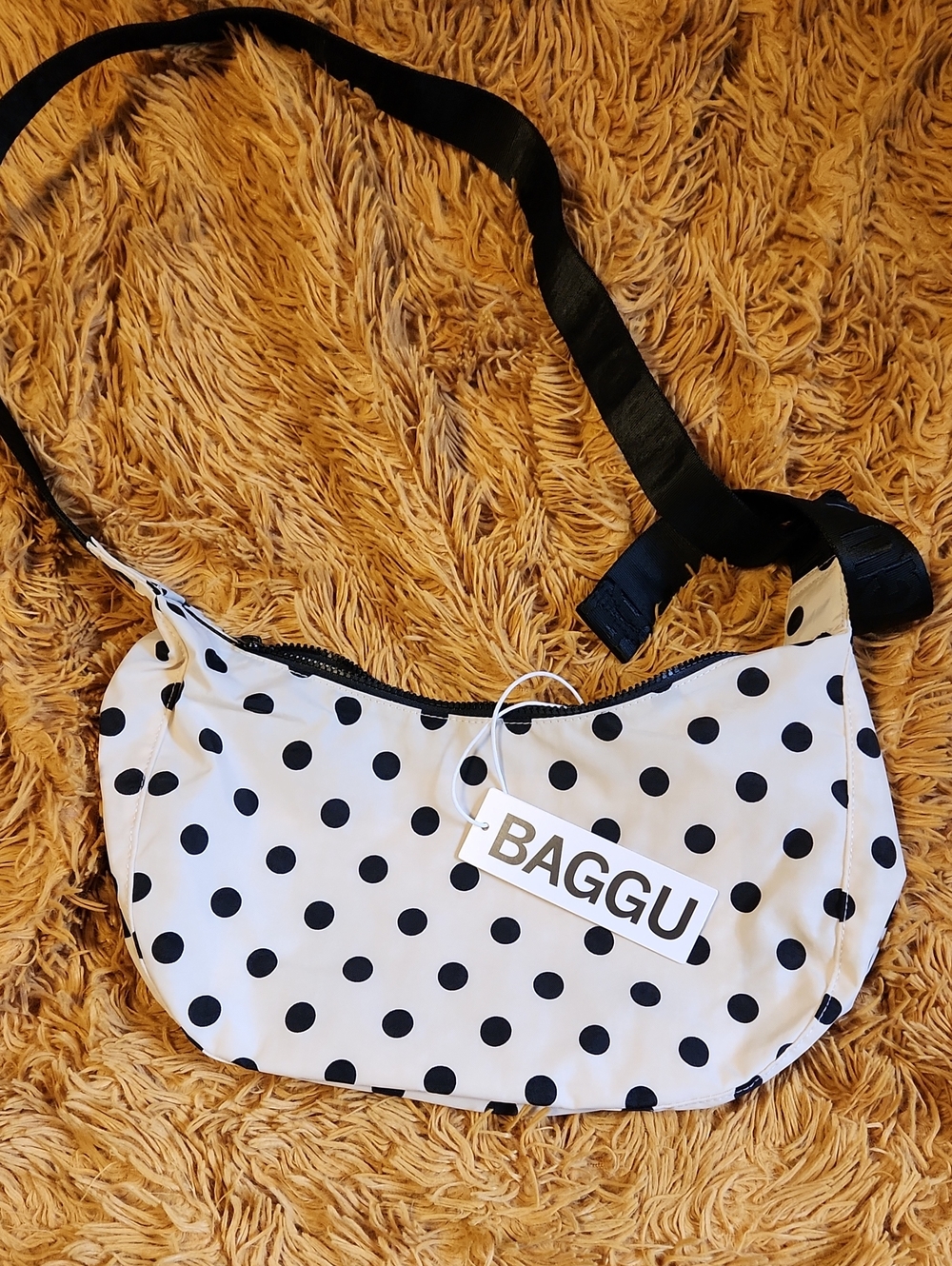 BAGGU White and Black Polka Dot Crossbody Bag